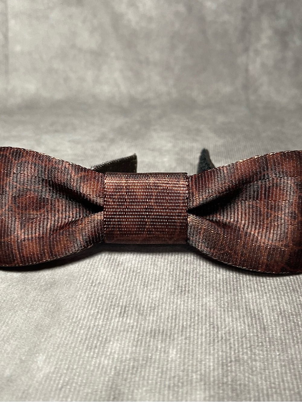 Harveys Seatbelt Bow Accessory Brown Croc Print
